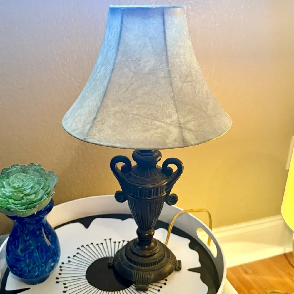 Vintage Table Top Lamp - Picture 6 of 16